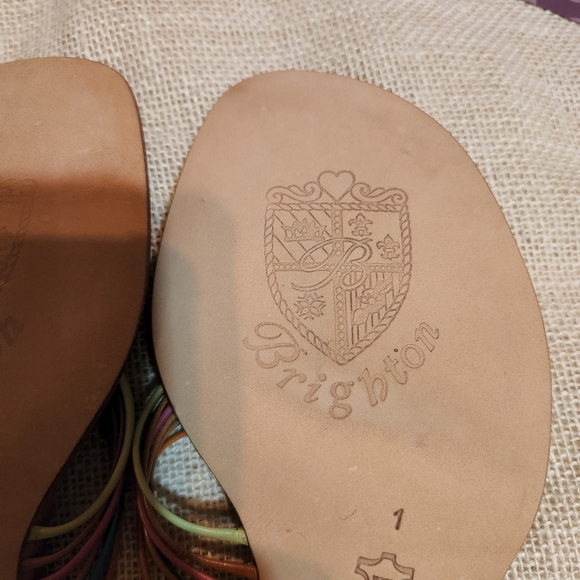 Brighton Kendal Thong Sandals Size 9M - Picture 5 of 9